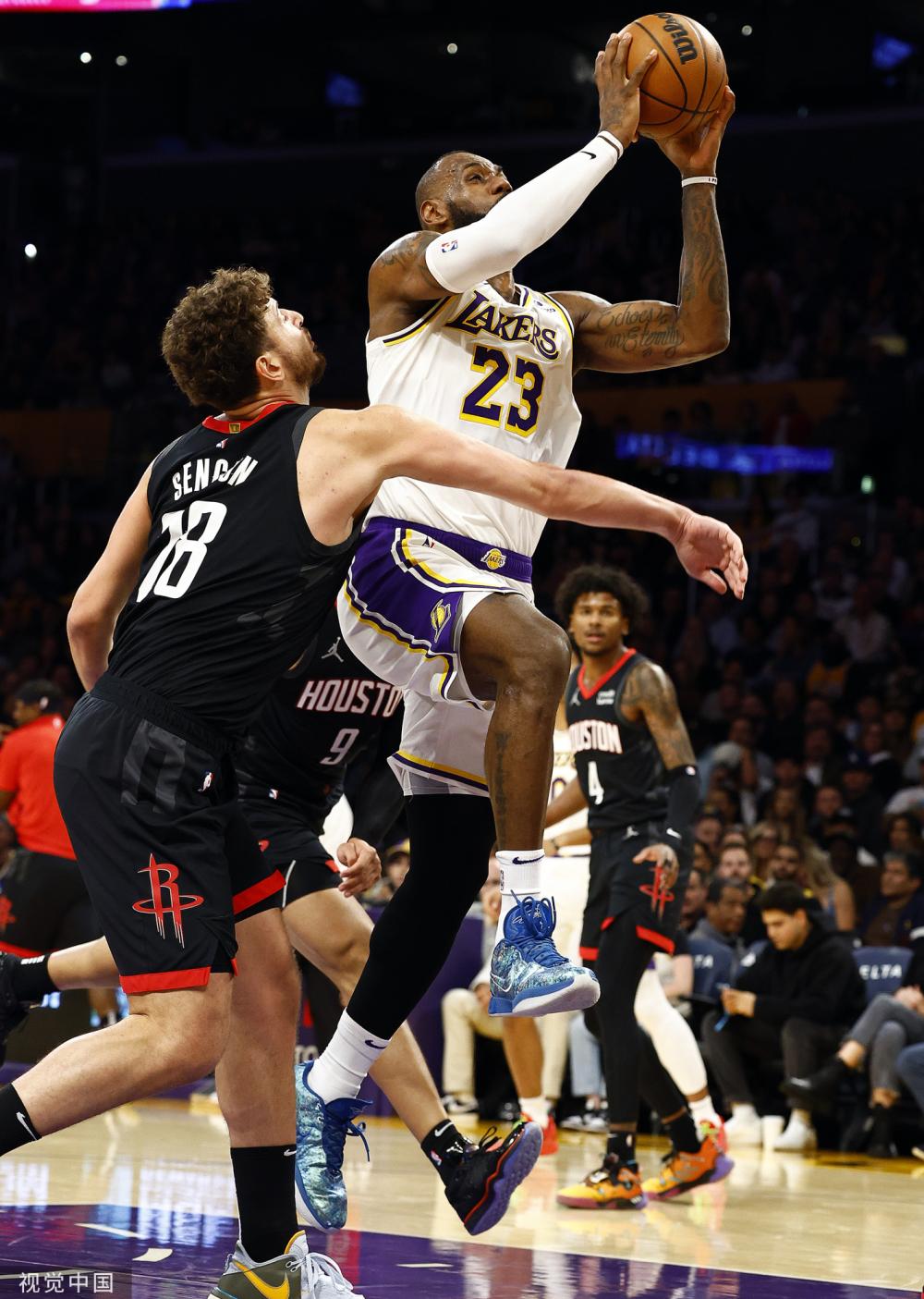 中展現了快 中展現了快